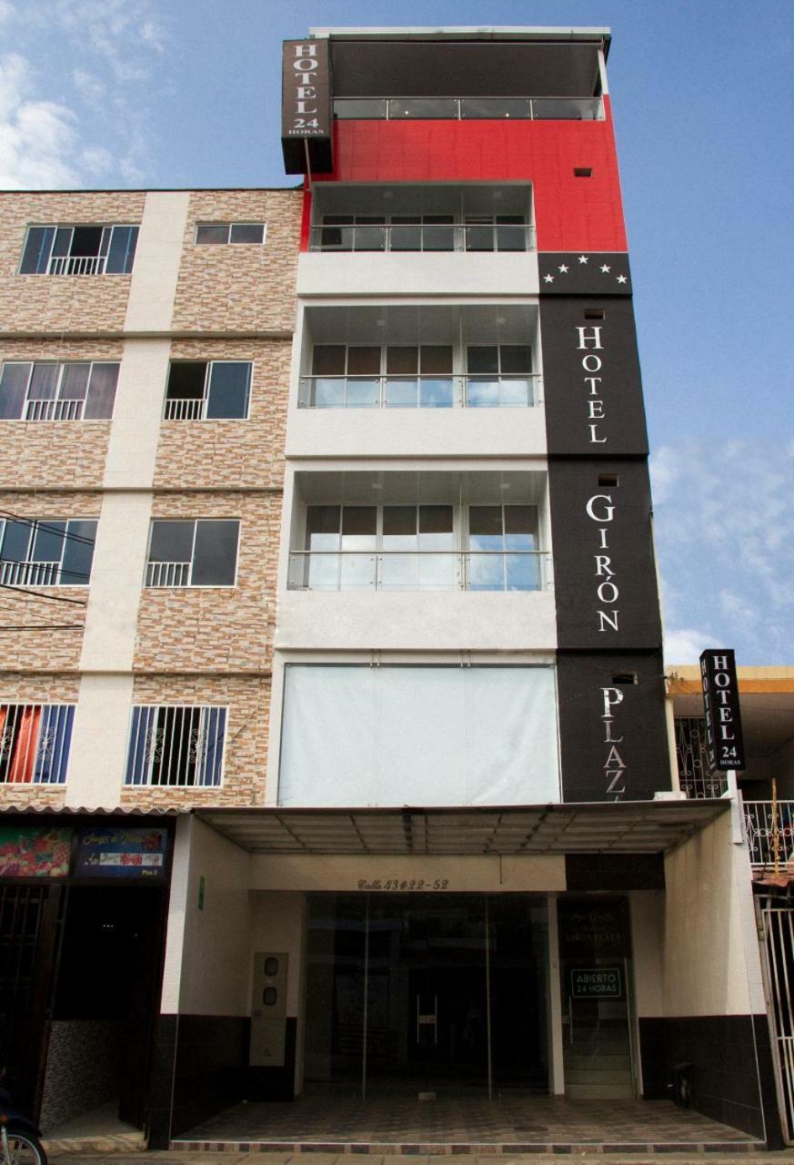 Hotel Giron Plaza Esterno foto